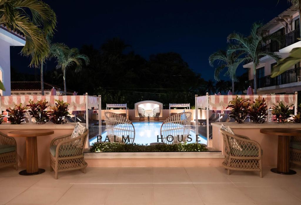 Palm House Hotel Palm Beach Exterior photo